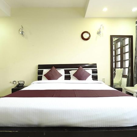 Hotel Livia Residency Nuova Delhi Esterno foto