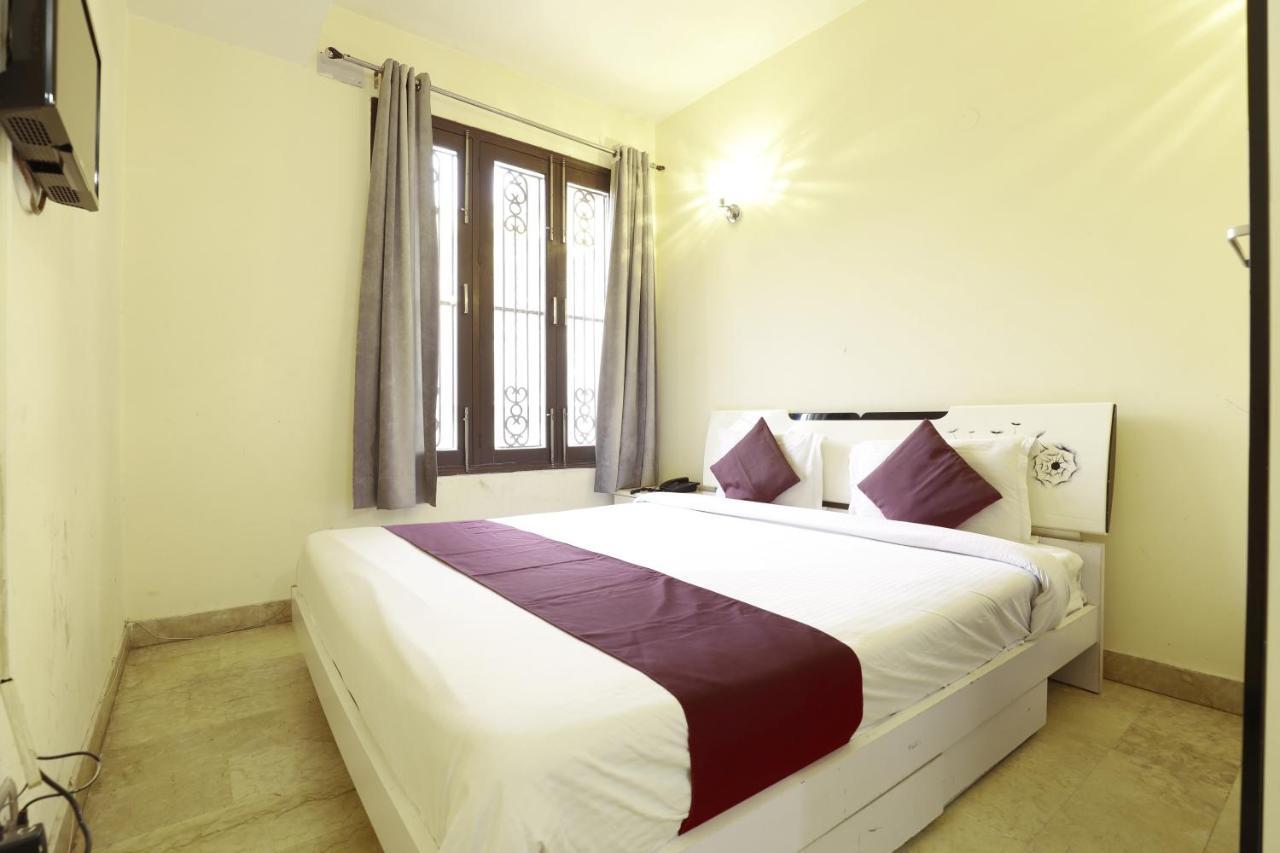 Hotel Livia Residency Nuova Delhi Esterno foto