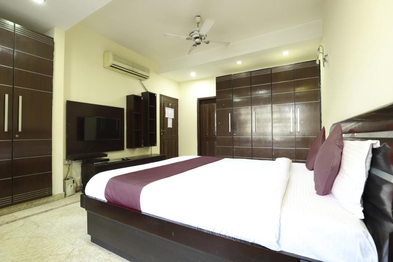 Hotel Livia Residency Nuova Delhi Esterno foto